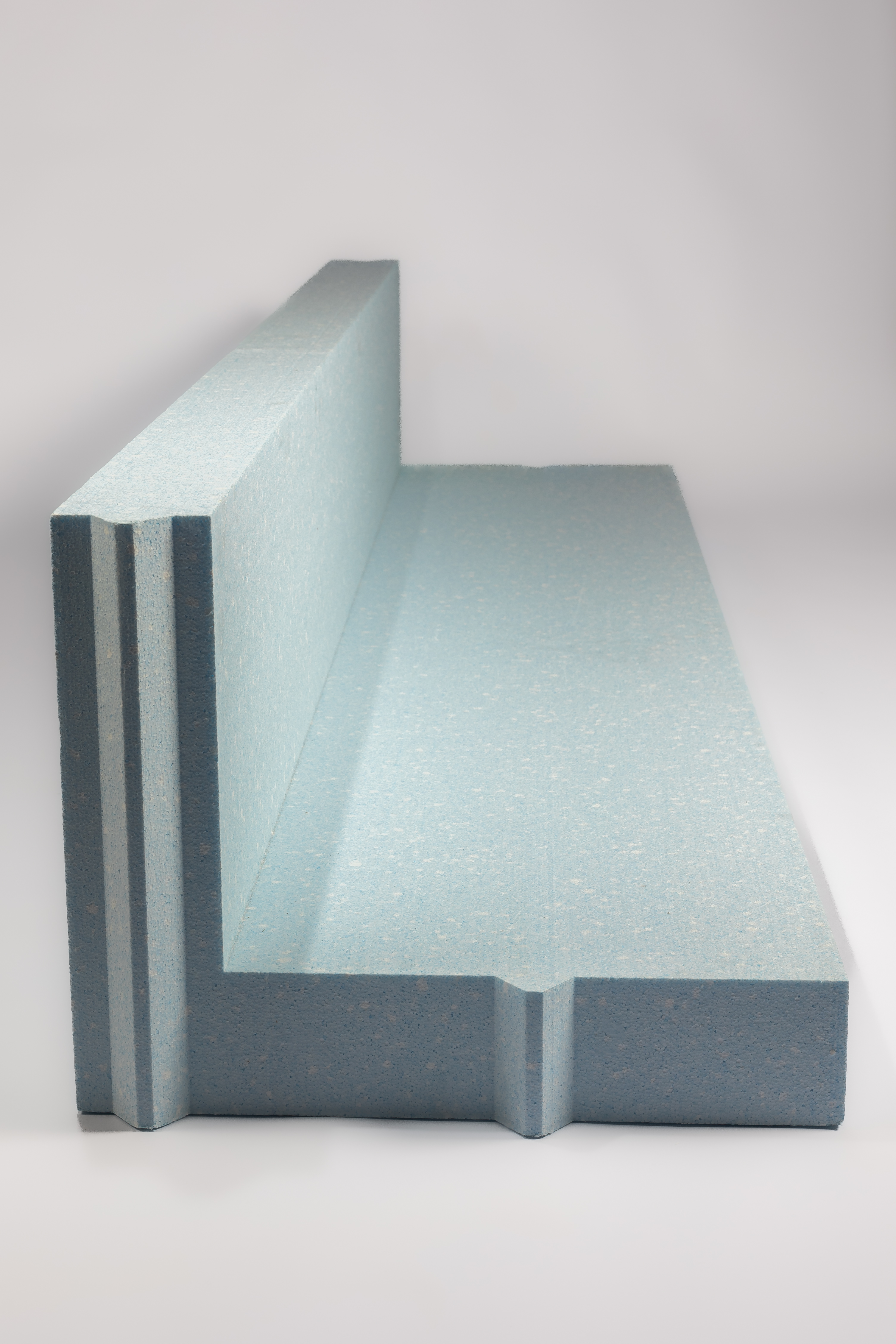 L elements mūra ēku plātņu pamatiem